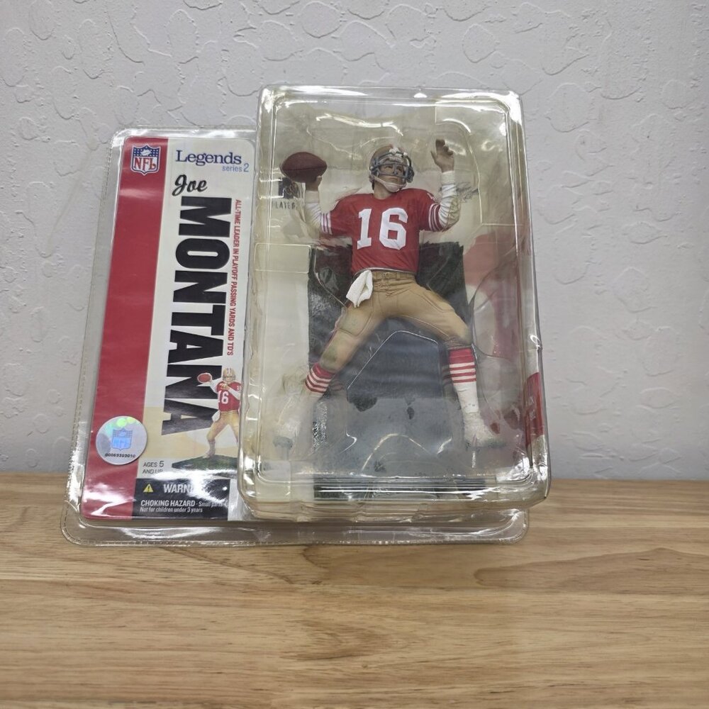 MCFARLANE NFL LEGENDS SERIES 2 49ERS HOF QB JOE MONTANA FIGURE SEALED - Picture 2 of 6